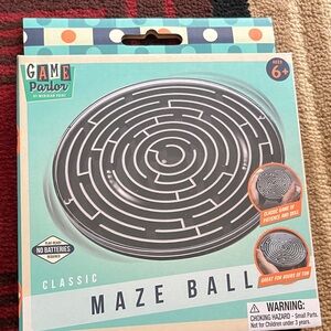 MAZE Ball NIB